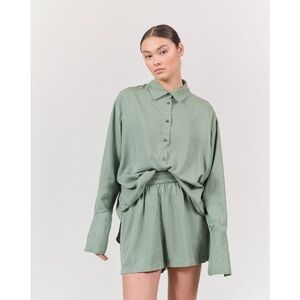 Lune Active Shorts BNWT